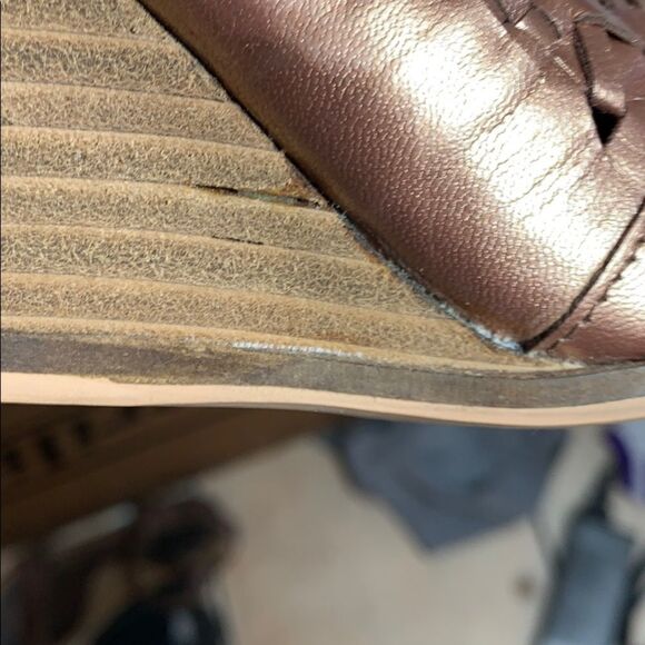Seychelles Gold Woven Leather PeepToe Wedge Sz 6.5 - Picture 7 of 8